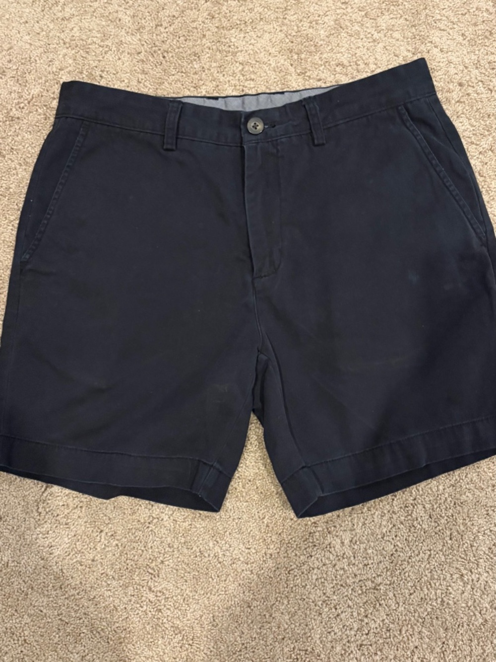 Amazon Essentials men’s slim fit shorts size 32 color black